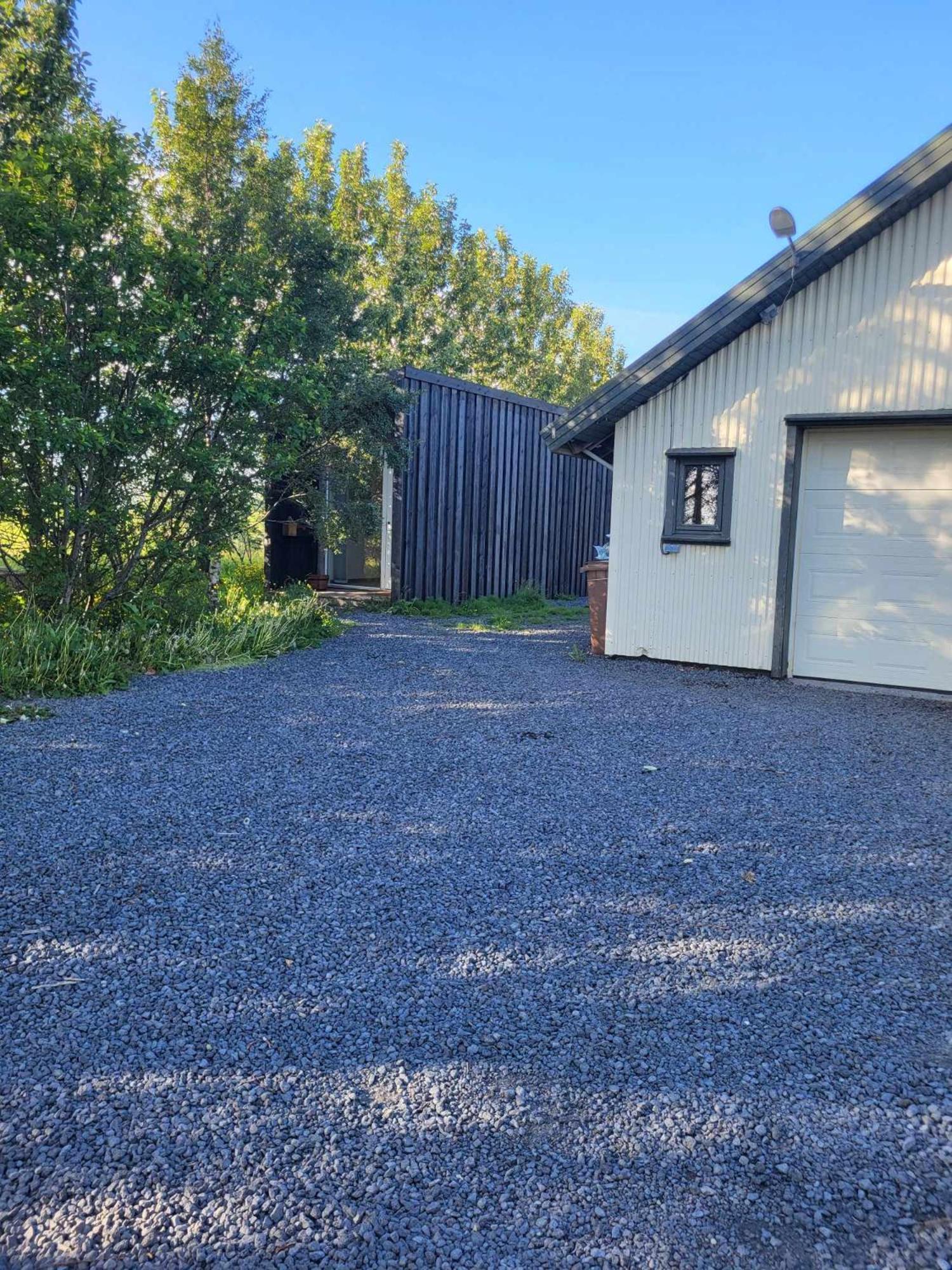 Small In The Countryside Apartment *